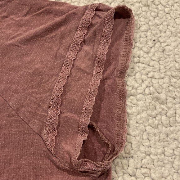 Purple soft tshirt AEO - Picture 4 of 5